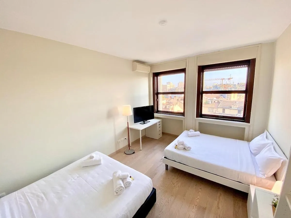 1 Min Castle - 7 Min Cathedral On Walk Prestige Apartment 米兰