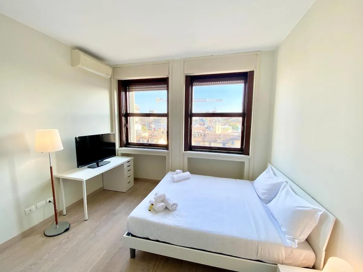 1 Min Castle - 7 Min Cathedral On Walk Prestige Apartment 米兰