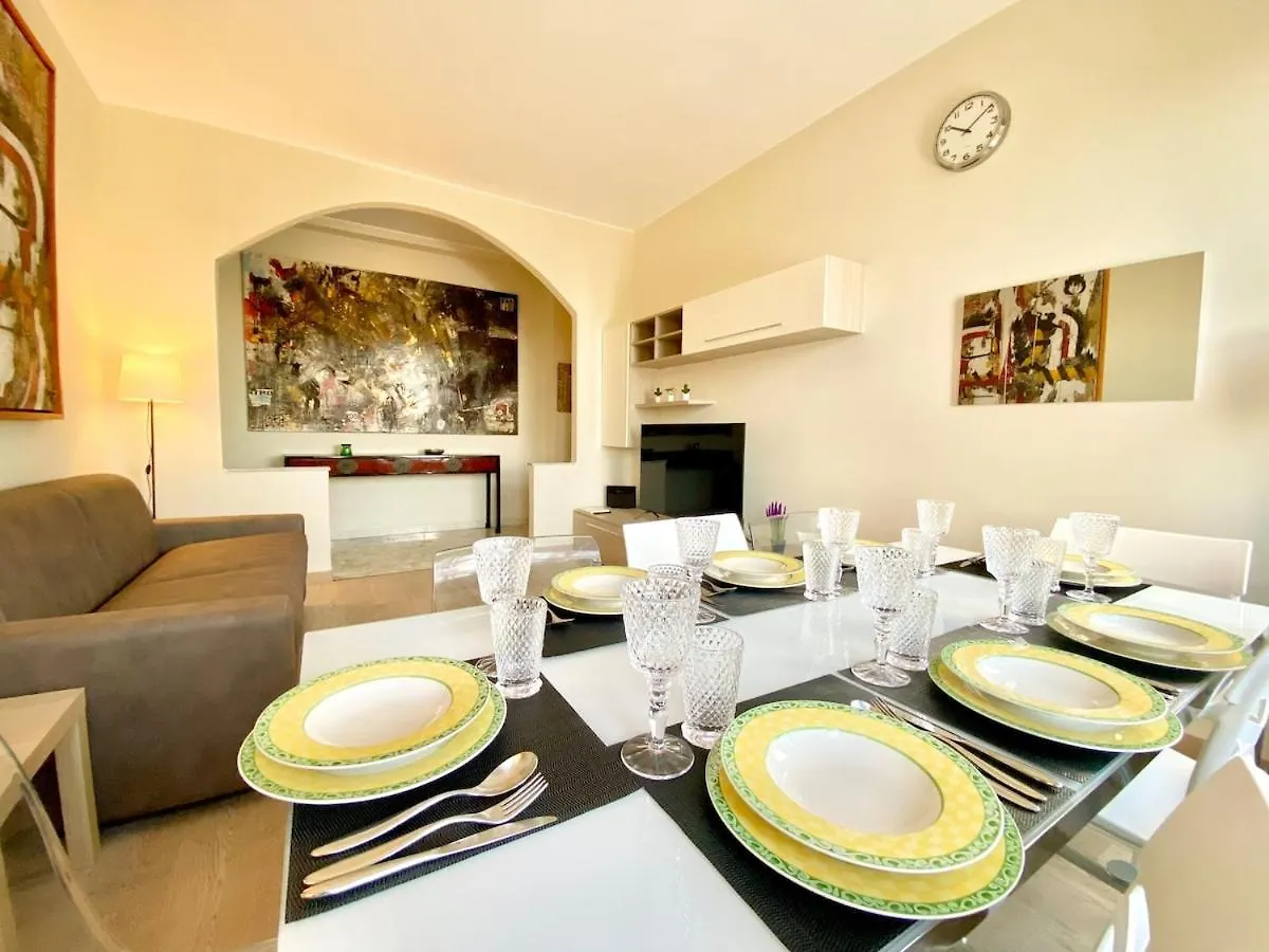 1 Min Castle - 7 Min Cathedral On Walk Prestige Apartment Milan
