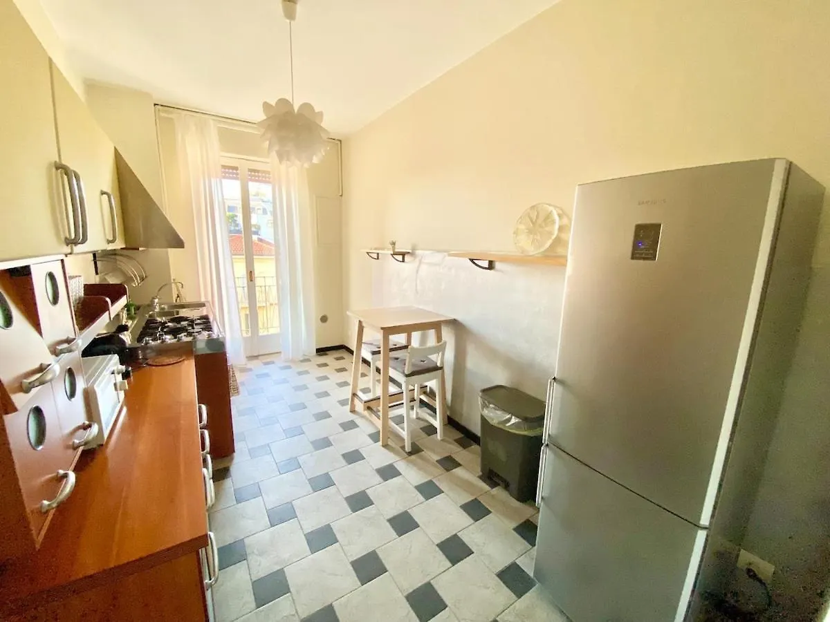 1 Min Castle - 7 Min Cathedral On Walk Prestige Apartment Milan 0*,  Italy