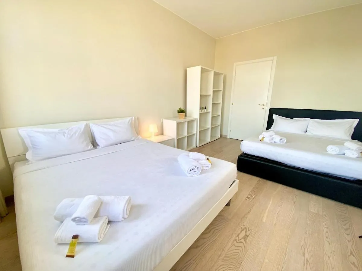 1 Min Castle - 7 Min Cathedral On Walk Prestige Apartment Milan